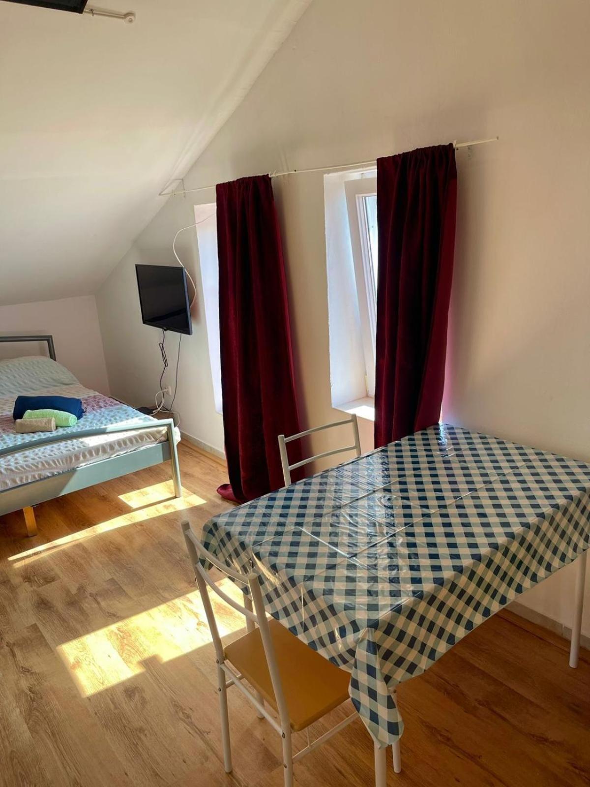 Dejan Apartment4-top Centar *