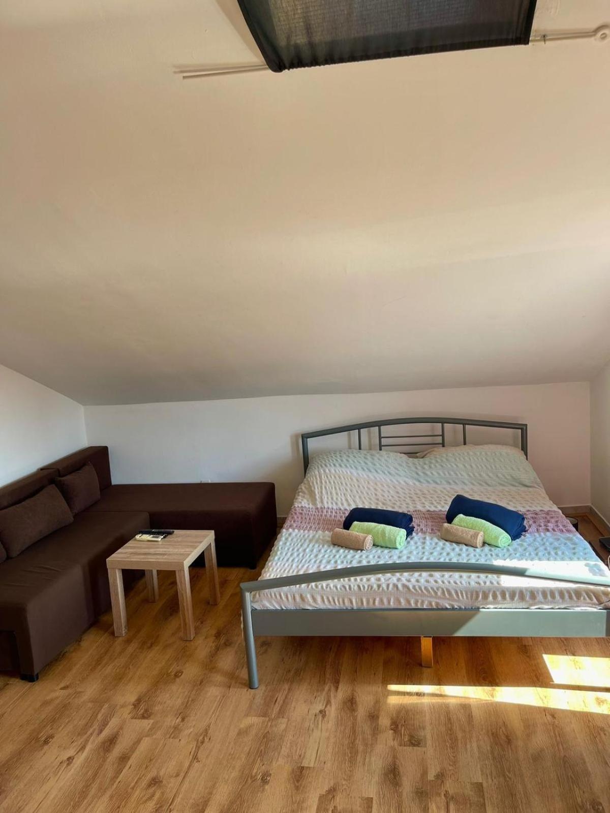Dejan Apartment4-top Centar *